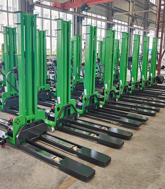 Portable Self Liffting Stacker Truck